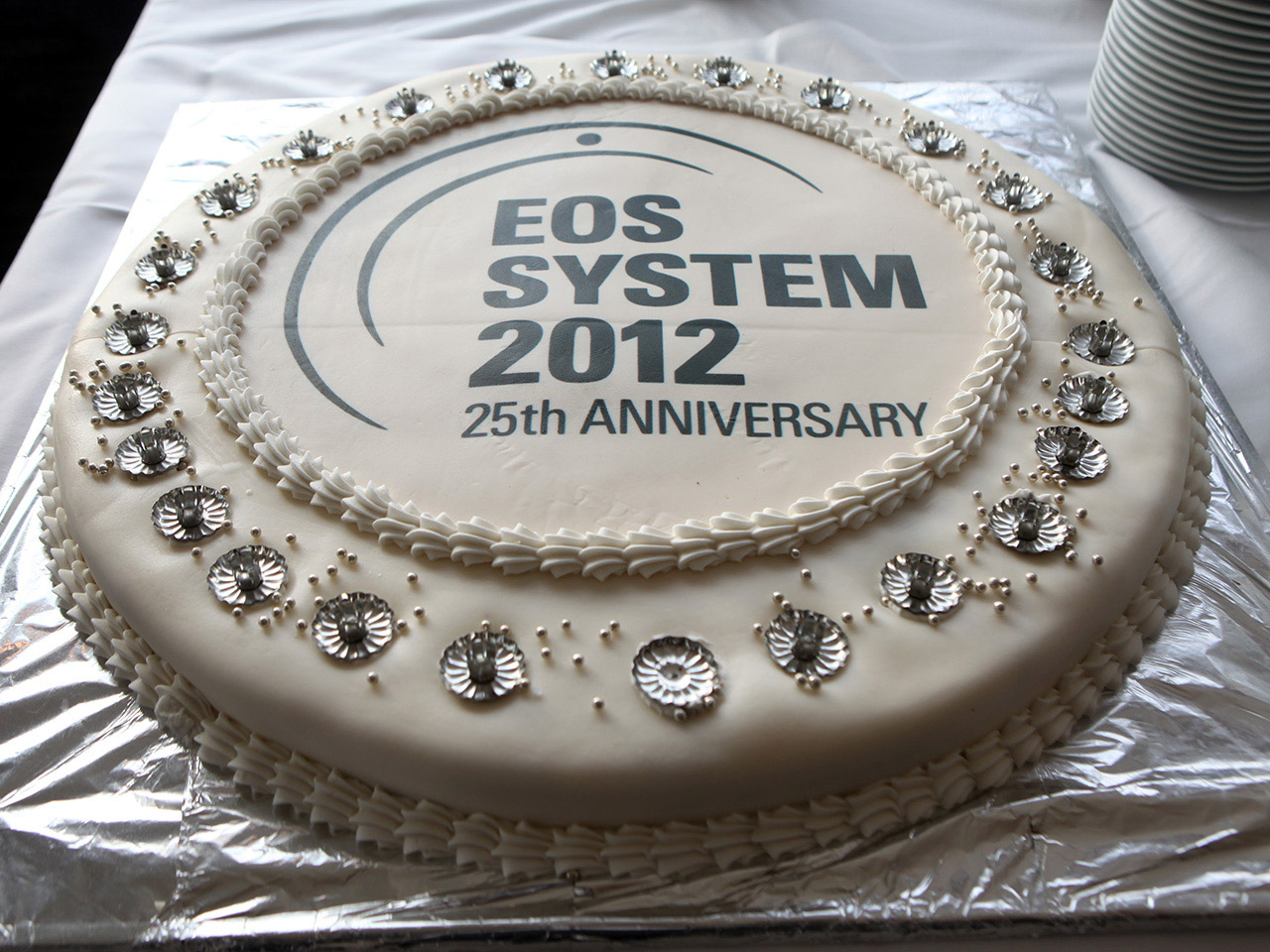 EOS Cake